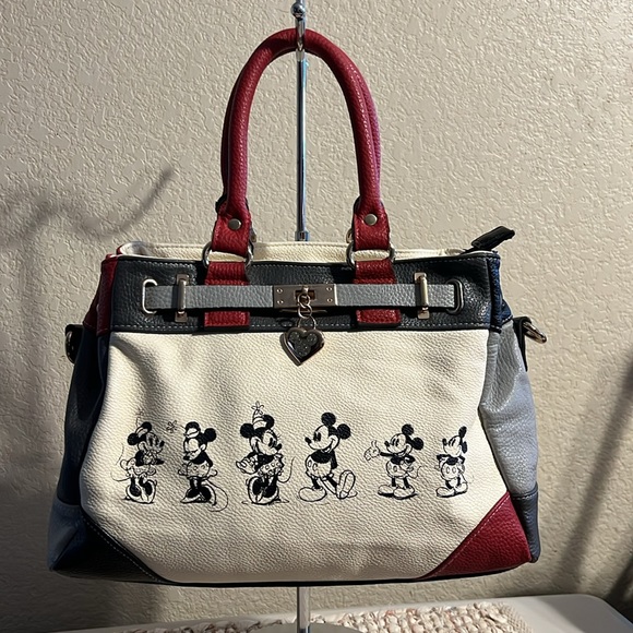 Disney 2013 “Love Story” Handbag - Picture 2 of 11